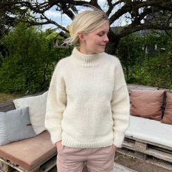 PetiteKnit | Weekend Sweater