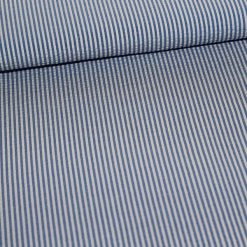 Bomuld/polyester med smal stribe i blå/hvid