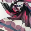 Chiffon med geometrisk mønster