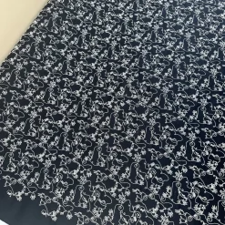 Gabardine i sort med broderi