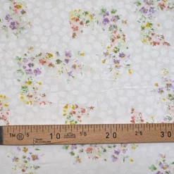 Fin fastvævet viskose med blomsterprint