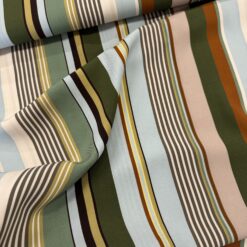 Stribet viskose i grønne nuancer