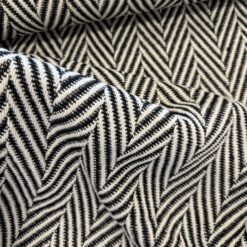 Sildebensvævet strik i frakkekvalitet