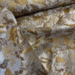 Brokade med kobber detaljer