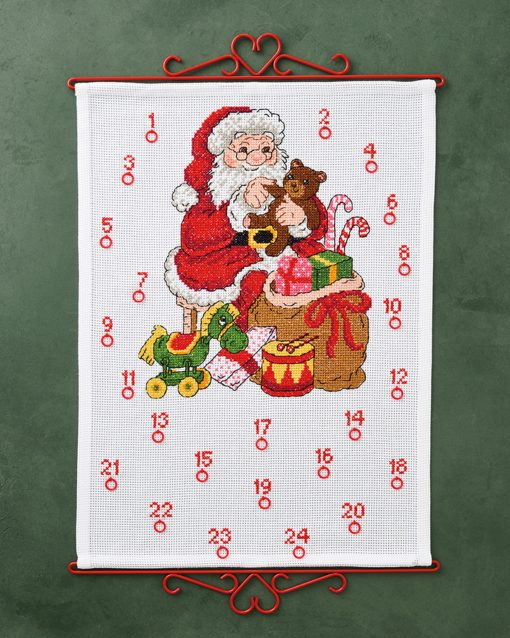 Julekalender broderikit - Julemand med bamse 45x60 cm