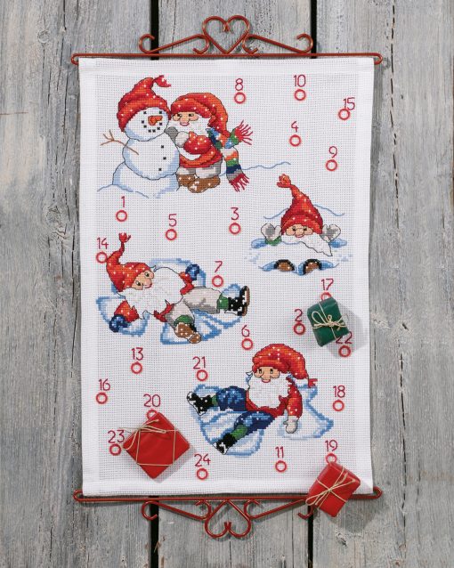 Julekalender broderikit - Leg i sneen 40x60 cm