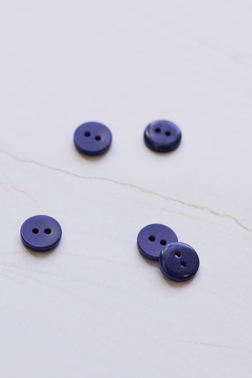 2-hole corozo button fv. cobalt blue - 11 mm