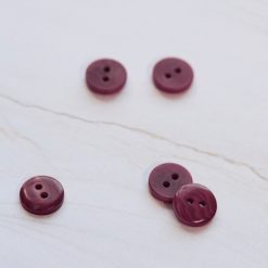 2-hole corozo button fv. fuchsia - 11 mm