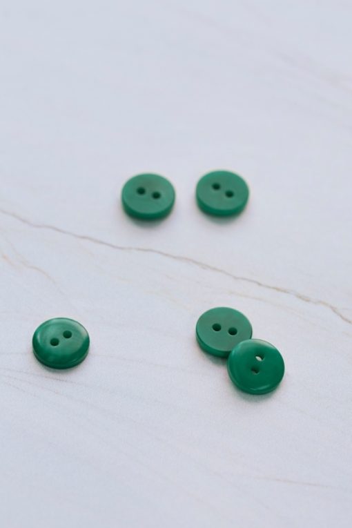 2-hole corozo button fv. jolly green - 11 mm