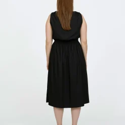 The Assembly Line | Smocked Dress xs - 3xl